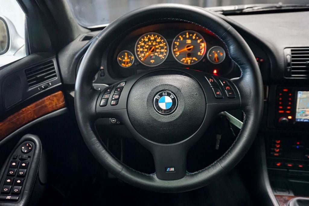 Used 2002 BMW M5 RWD image 27