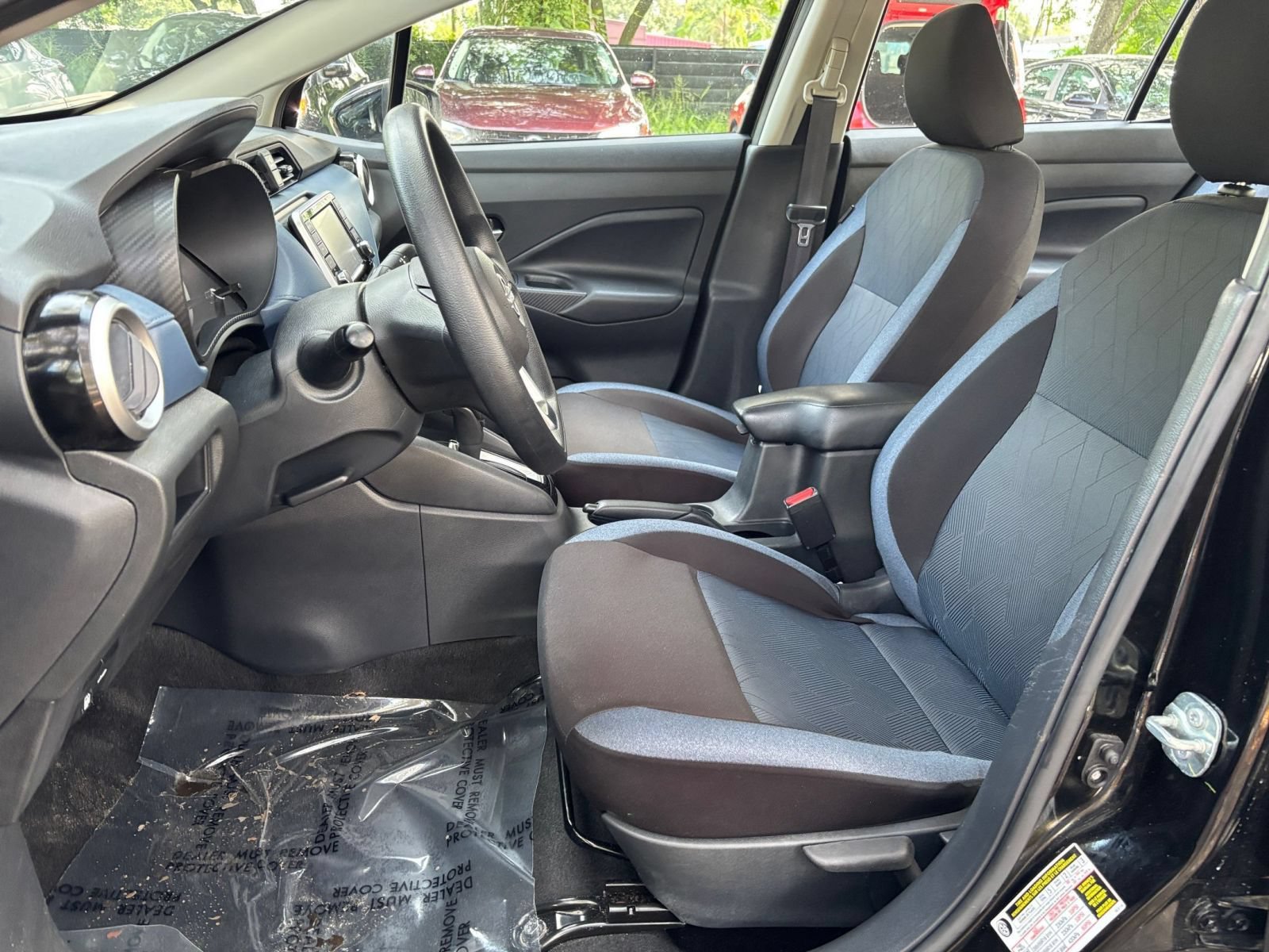 Used 2025 Nissan Versa SV FWD image 25