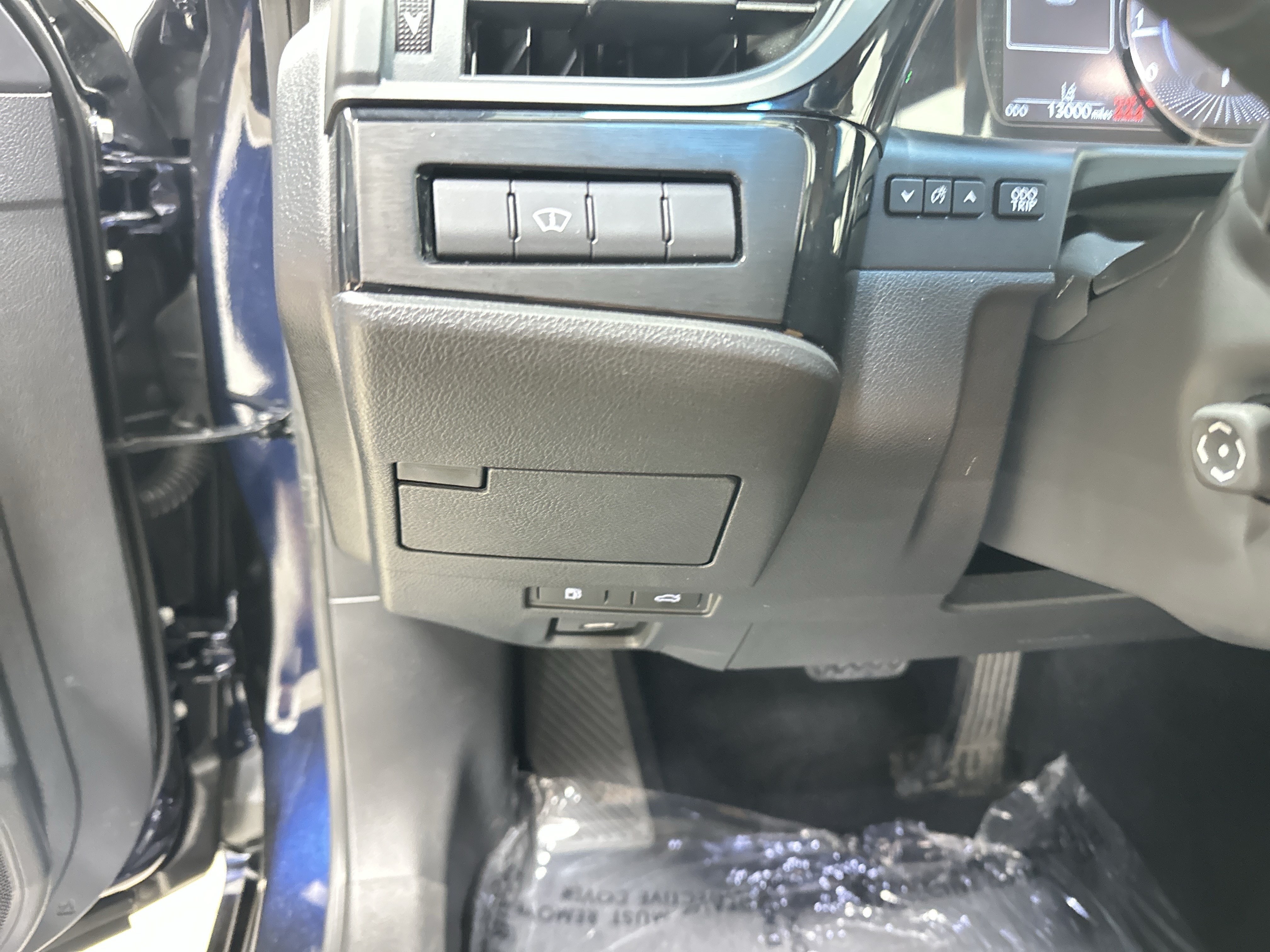 Certified 2025 Lexus ES 350 w/ Premium Package FWD image 37