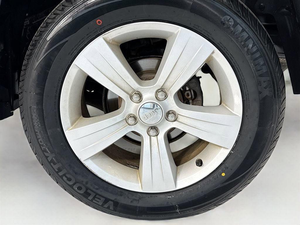 Used 2017 Jeep Patriot Latitude image 30