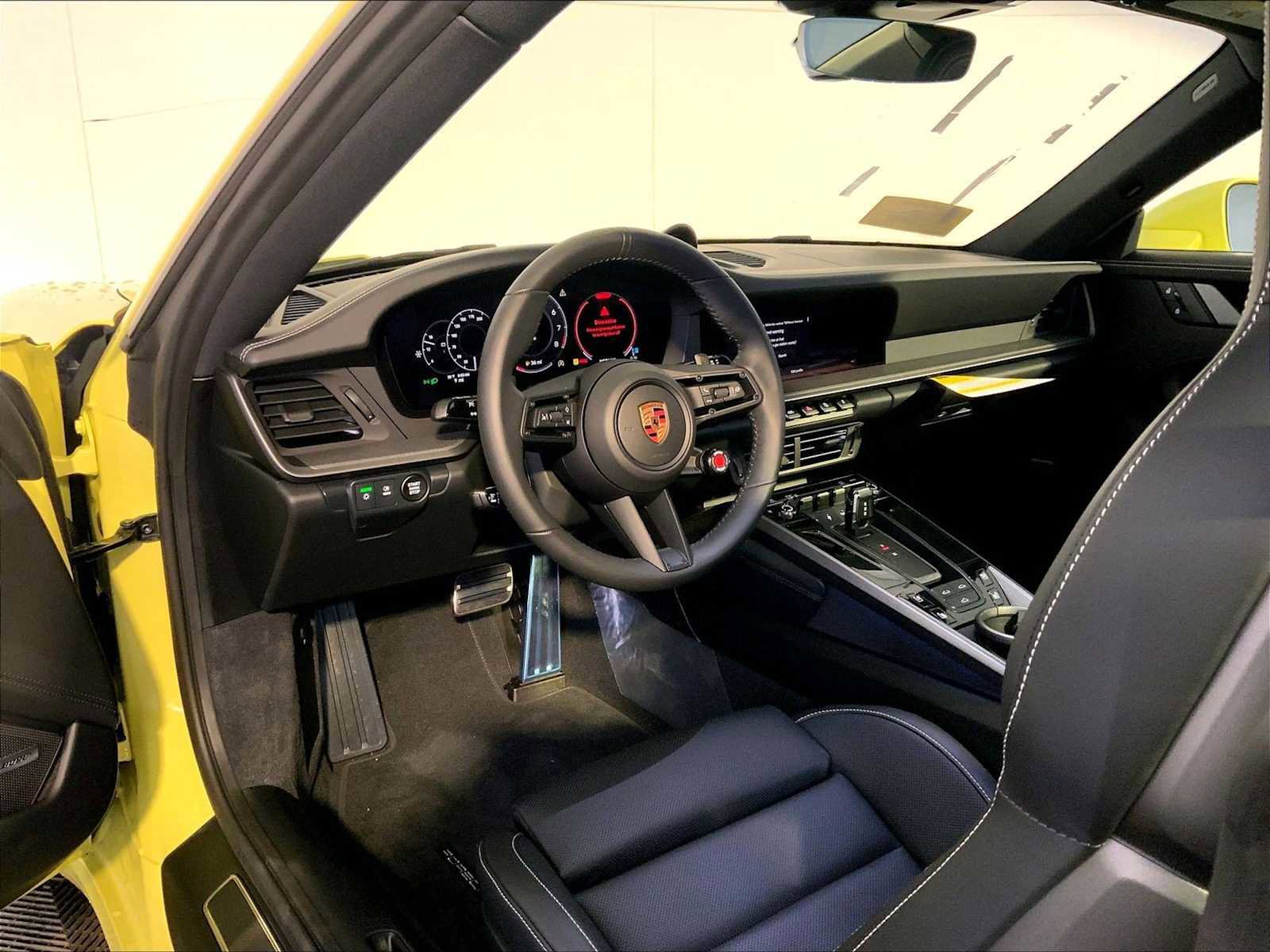 New 2026 Porsche 911 Carrera image 4