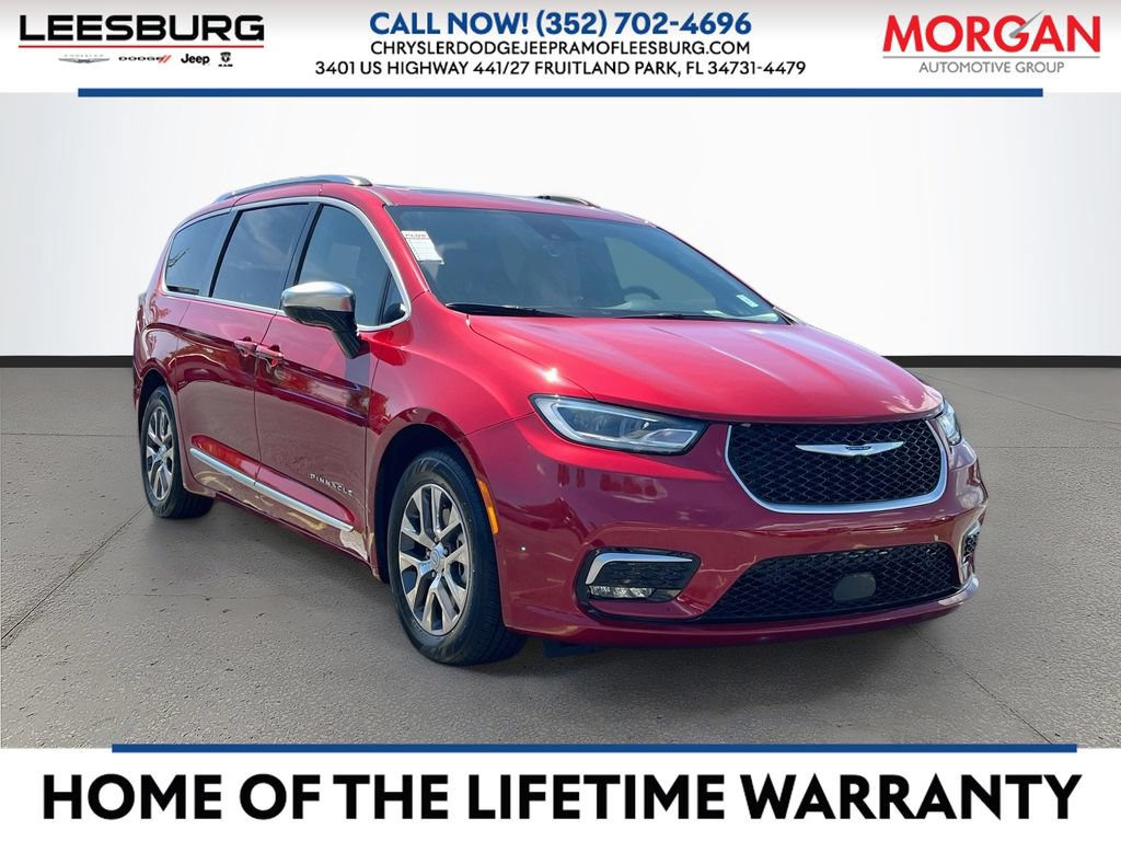 Used 2025 Chrysler Pacifica Pinnacle