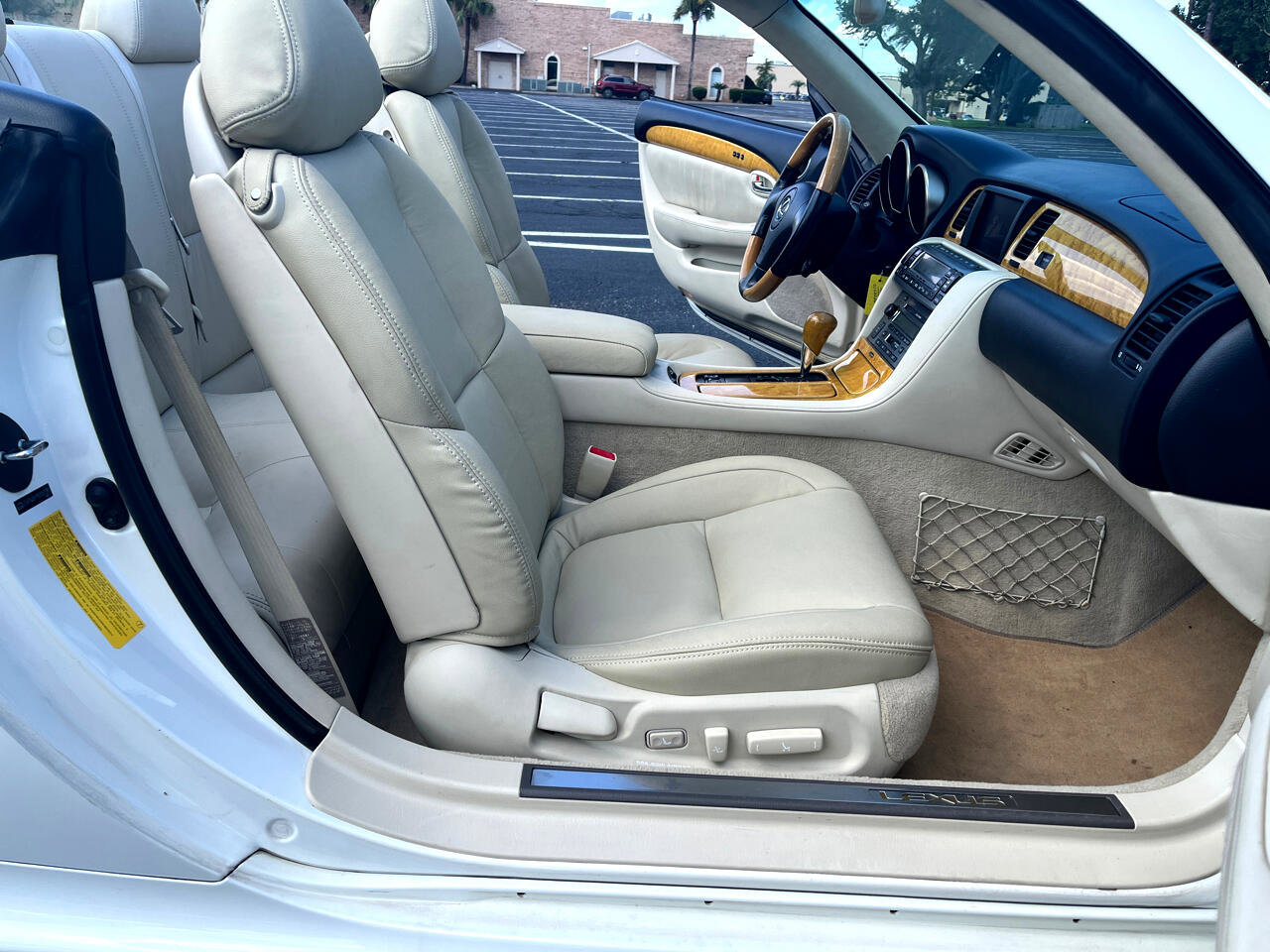 Used 2005 Lexus SC 430 Convertible image 30