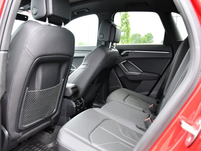Used 2024 Audi Q3 2.0T Premium Plus AWD/4WD image 21