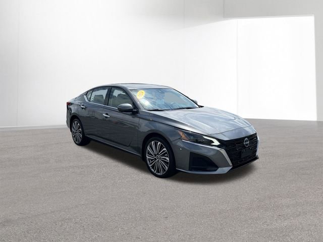 Used 2024 Nissan Altima 2.5 SL image 3