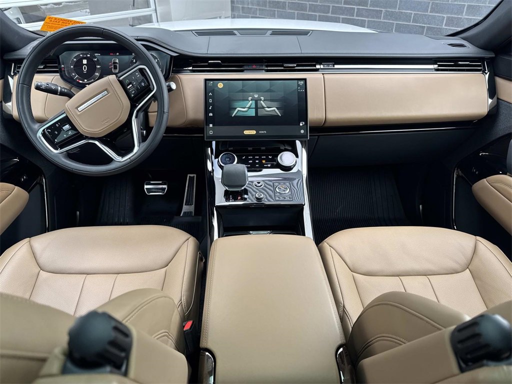 Used 2023 Land Rover Range Rover Sport SE image 17
