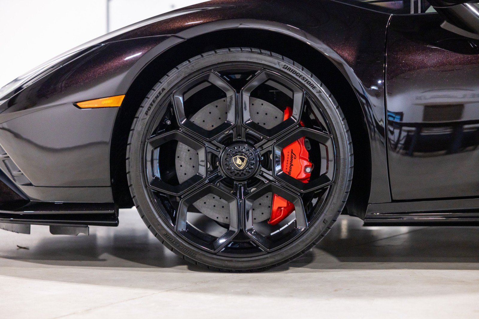 Used 2024 Lamborghini Huracan Tecnica RWD image 21