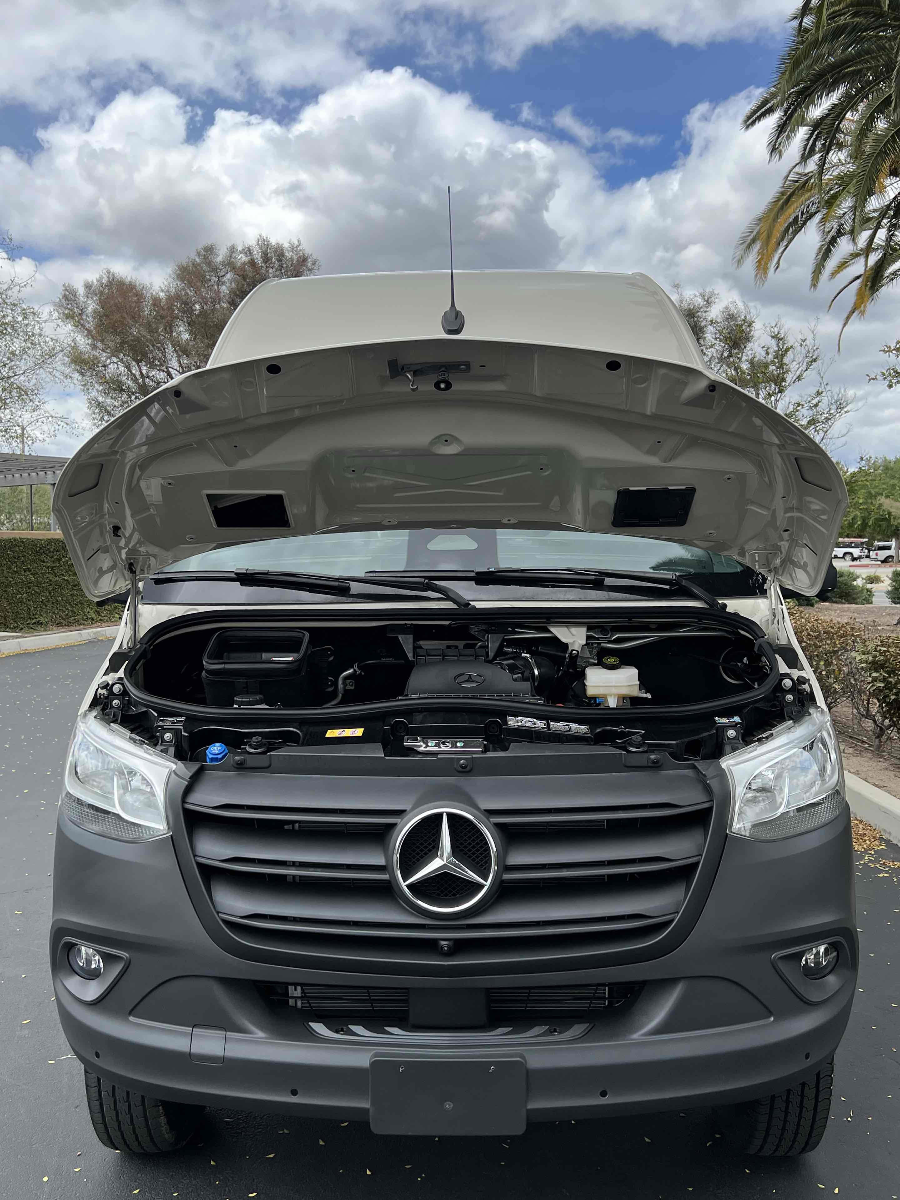 Used 2025 Mercedes-Benz Sprinter 2500 image 25