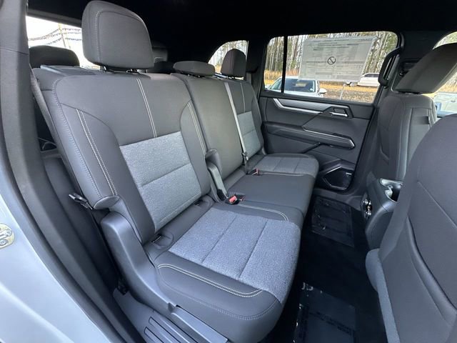 Used 2025 GMC Acadia Elevation image 27