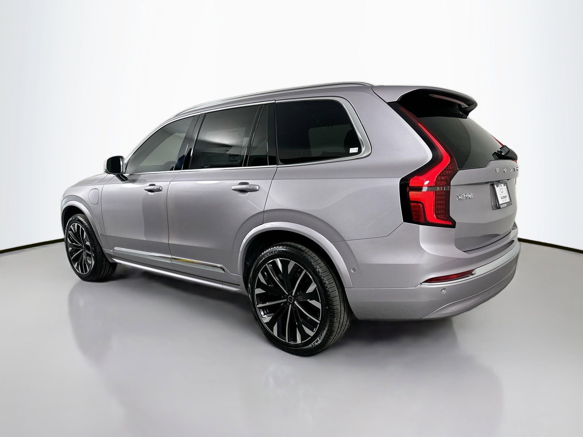 New 2026 Volvo XC90 T8 Ultra w/ Lounge Package image 7