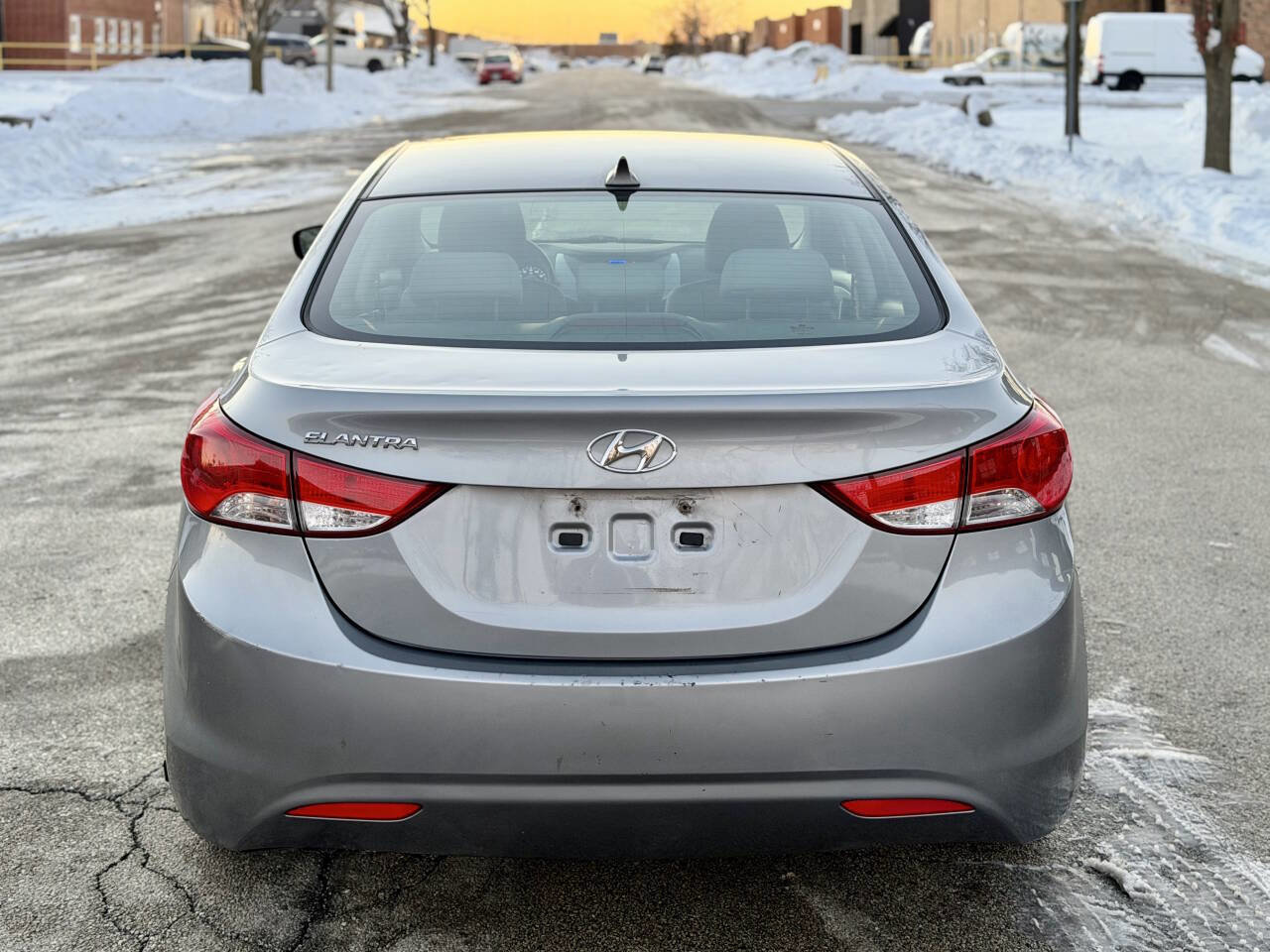 Used 2013 Hyundai Elantra GLS w/ Preferred Pkg image 9