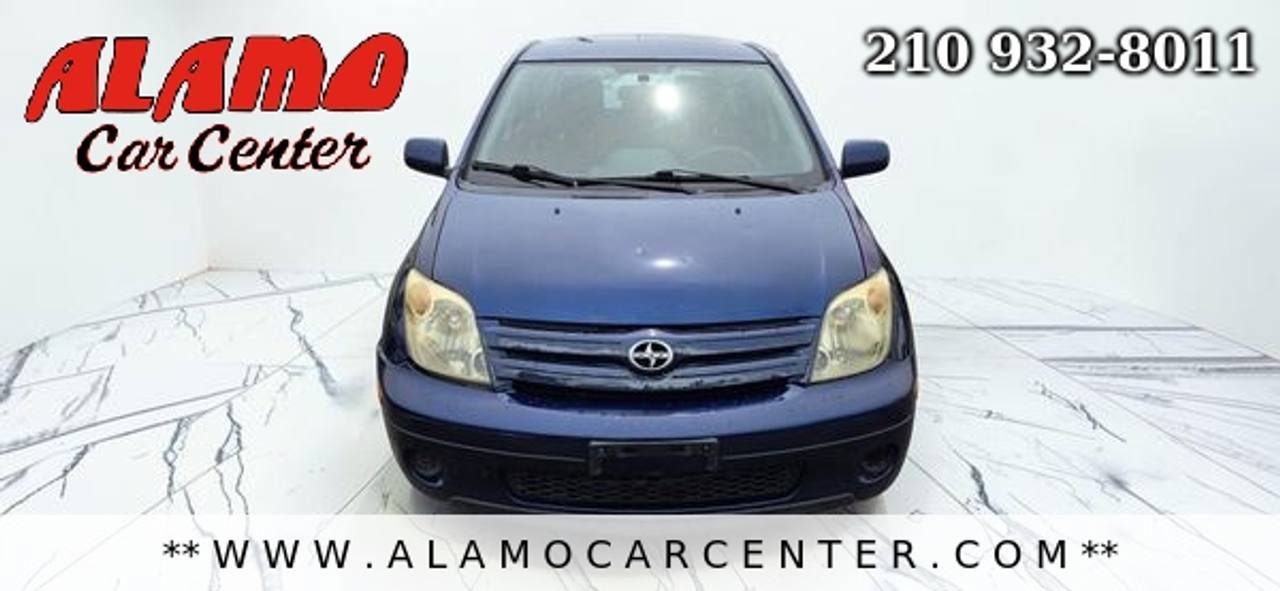 Used 2005 Scion xA FWD image 8