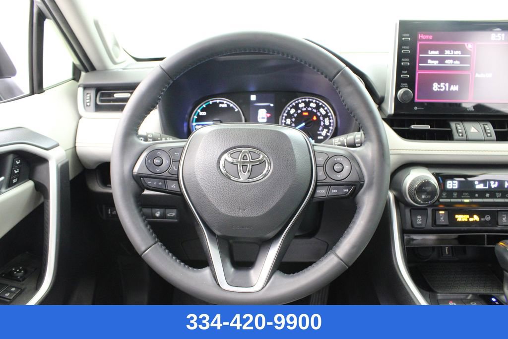 Used 2022 Toyota RAV4 XLE Premium image 22