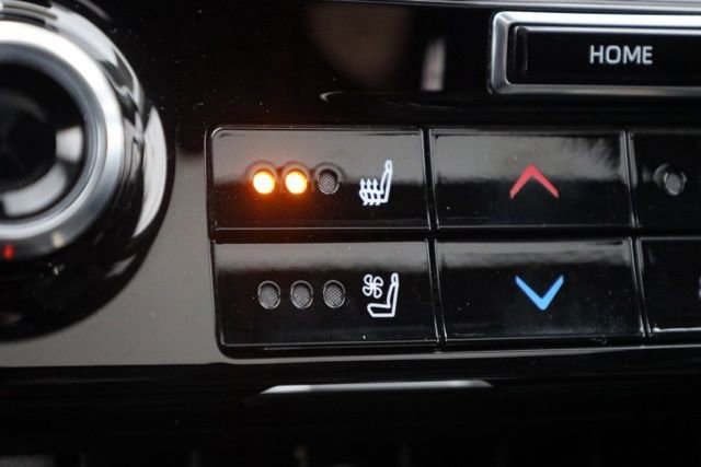 Used 2022 Toyota Highlander Limited image 27