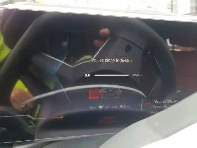 Used 2025 BMW i4 xDrive40i w/ M Sport Package AWD/4WD image 8