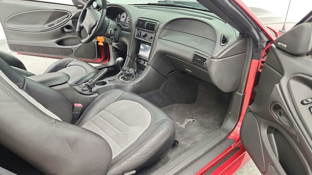 Used 2001 Ford Mustang Cobra RWD image 41
