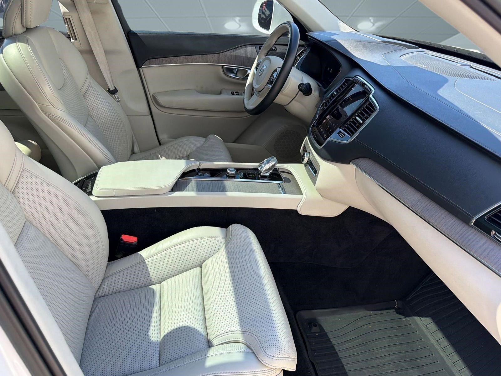 Used 2023 Volvo XC90 B6 Ultimate w/ Protection Package Premier AWD/4WD image 30