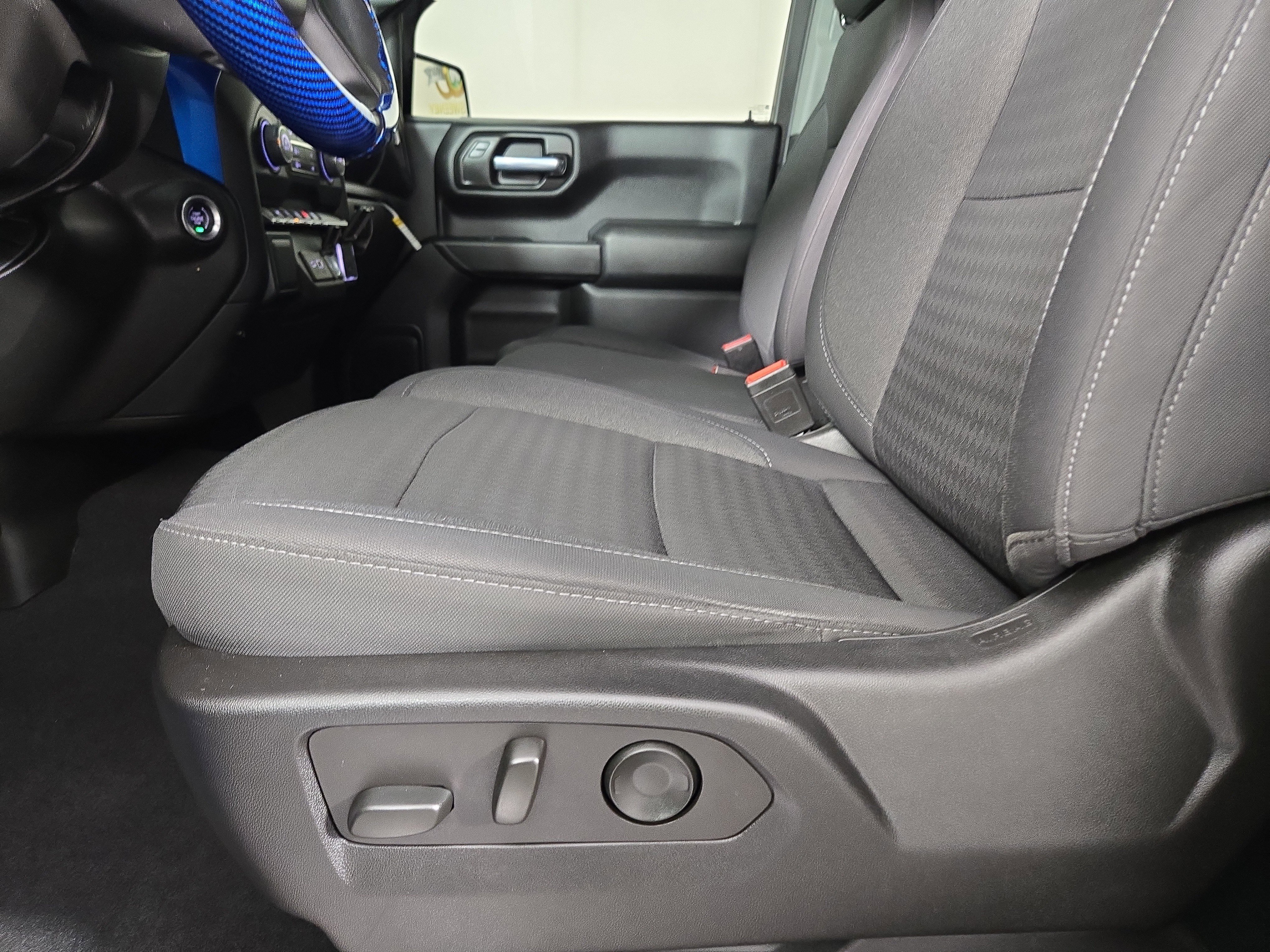 Used 2022 Chevrolet Silverado 1500 Custom w/ LPO, Dark Essentials Package image 28