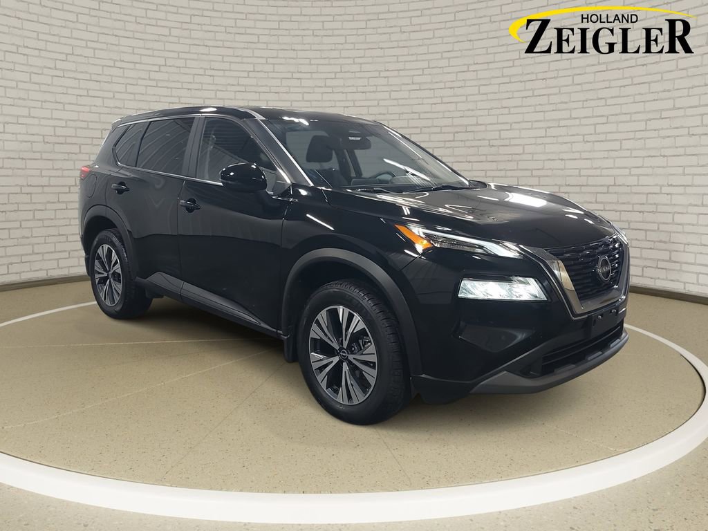 Certified 2023 Nissan Rogue SV image 3