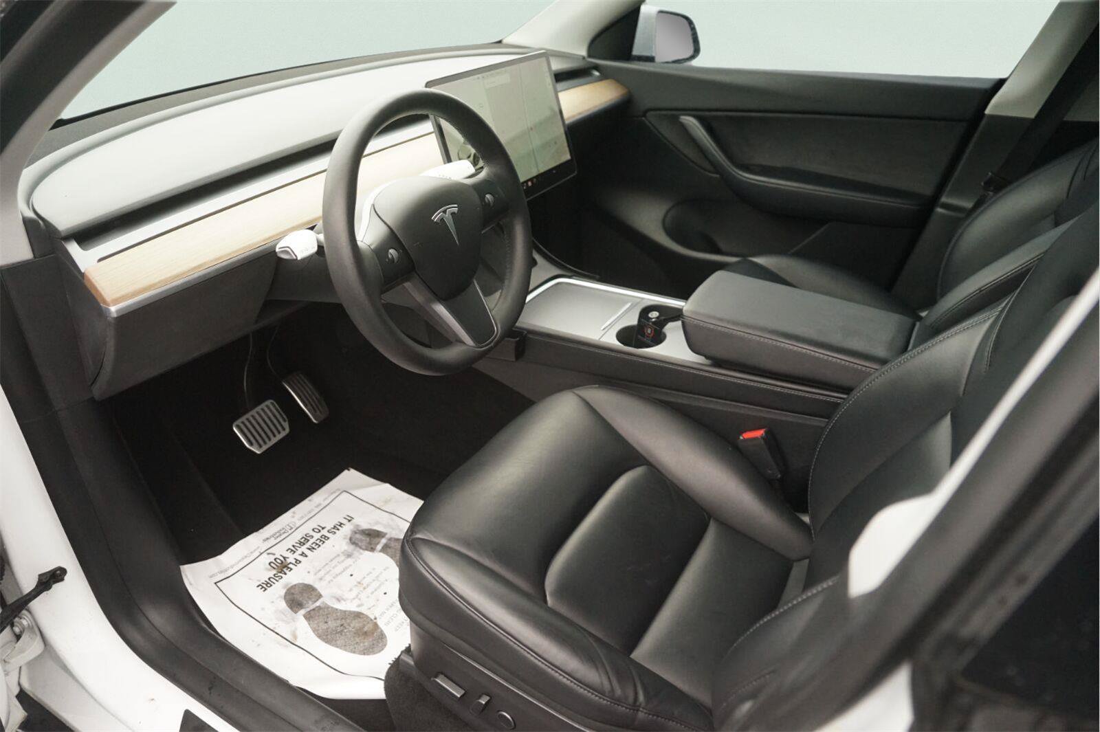 Used 2021 Tesla Model Y Long Range AWD/4WD image 8