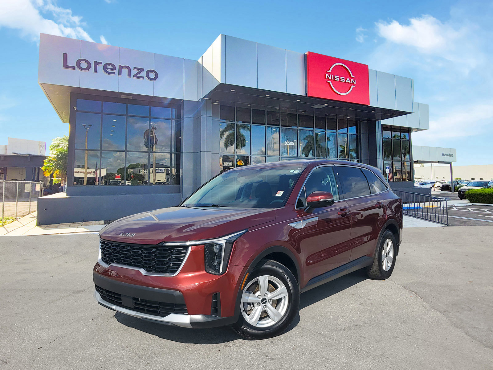 Used 2024 Kia Sorento LX image 1