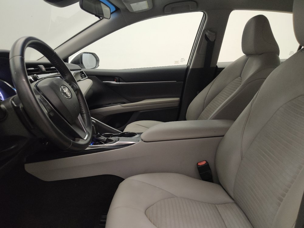 Used 2018 Toyota Camry SE FWD image 17