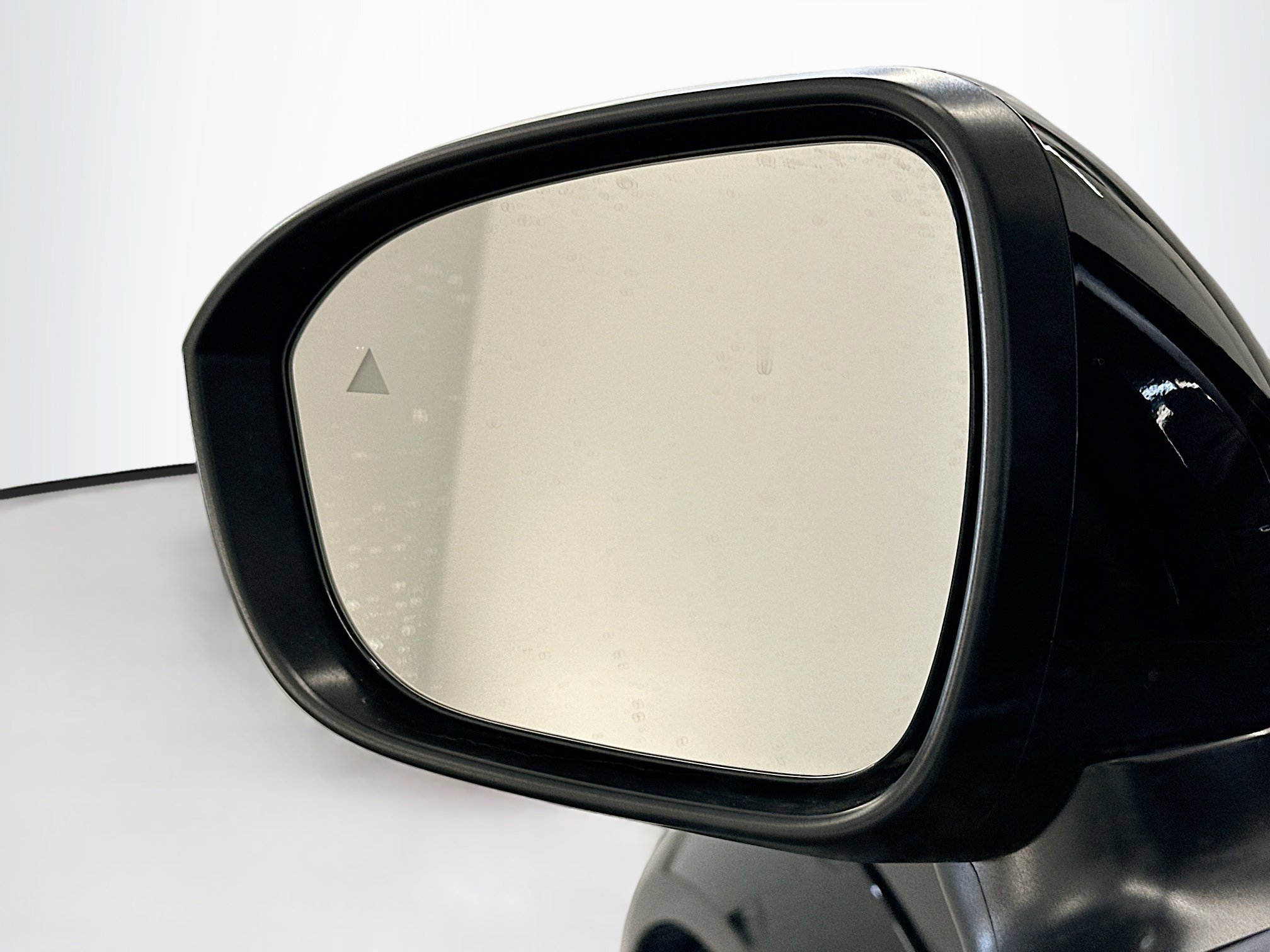 Used 2024 Nissan Ariya AWD image 16