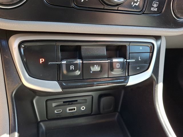 Certified 2023 GMC Terrain SLT image 15