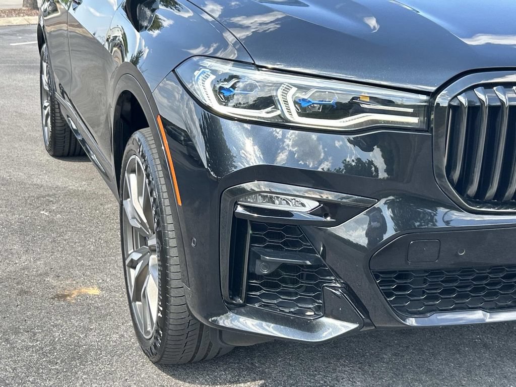 Used 2021 BMW X7 M50i AWD/4WD image 13