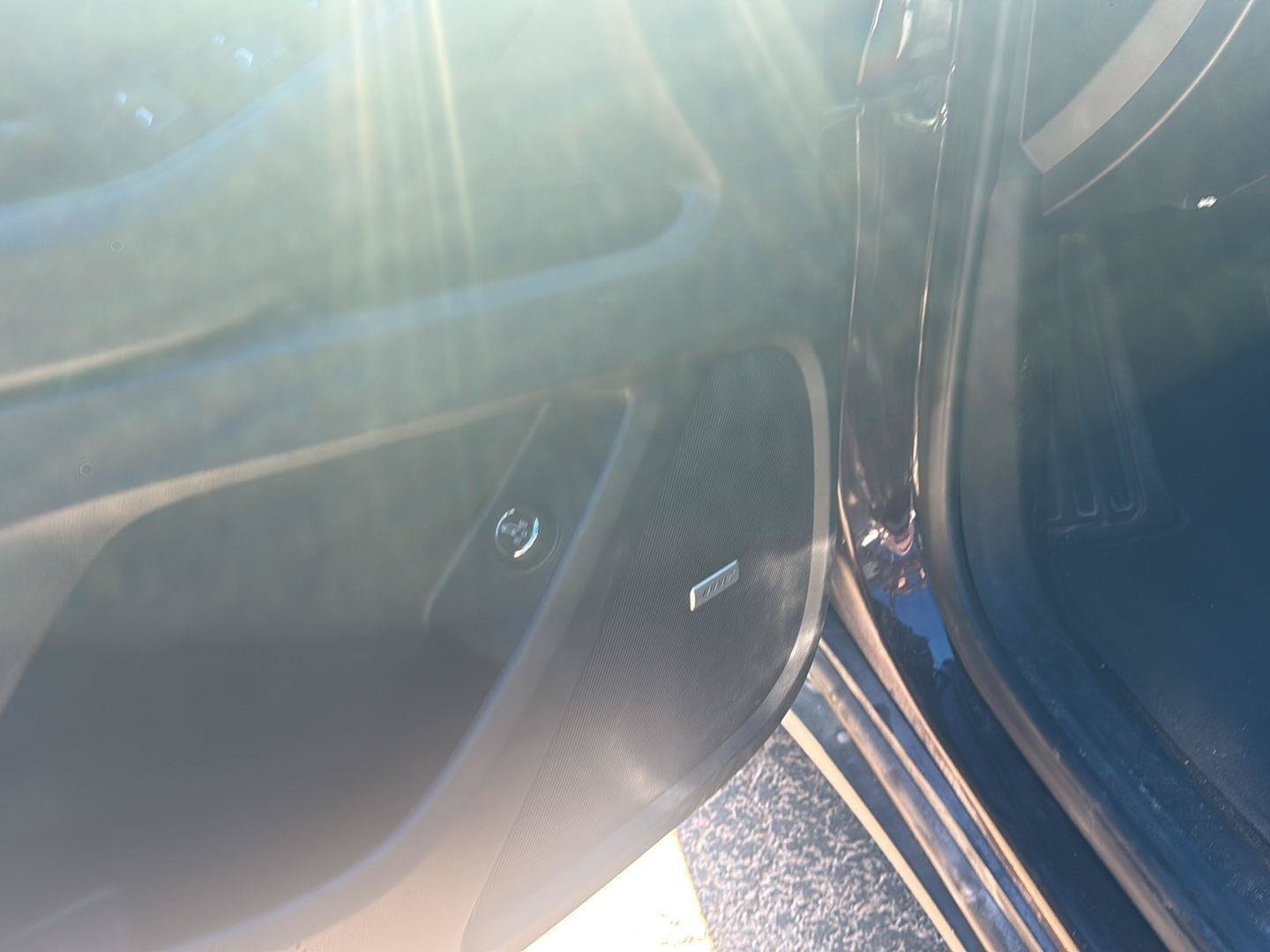 Used 2019 Chevrolet Traverse LT w/ LT Premium Package FWD image 9