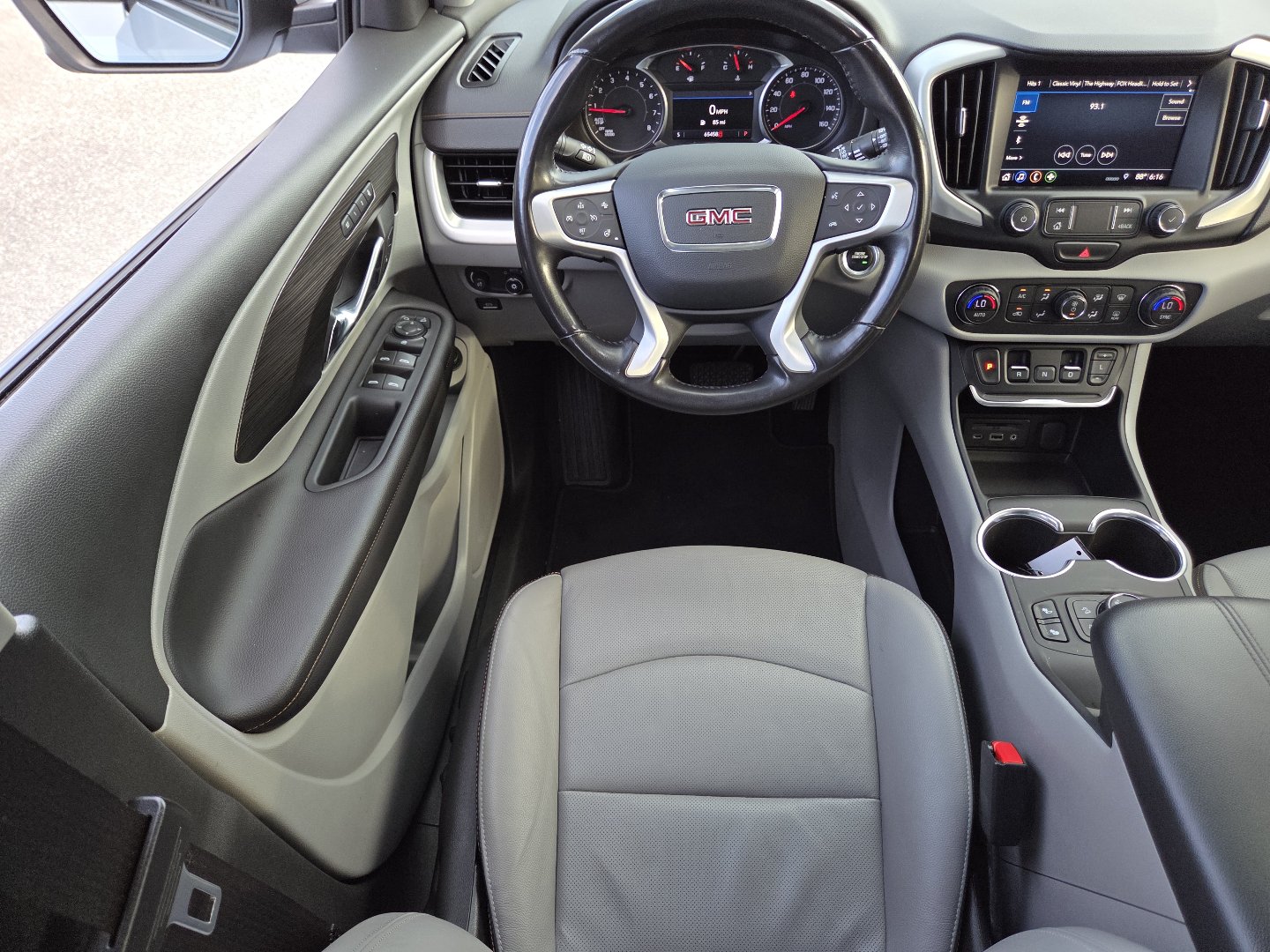 Used 2021 GMC Terrain SLT FWD image 25