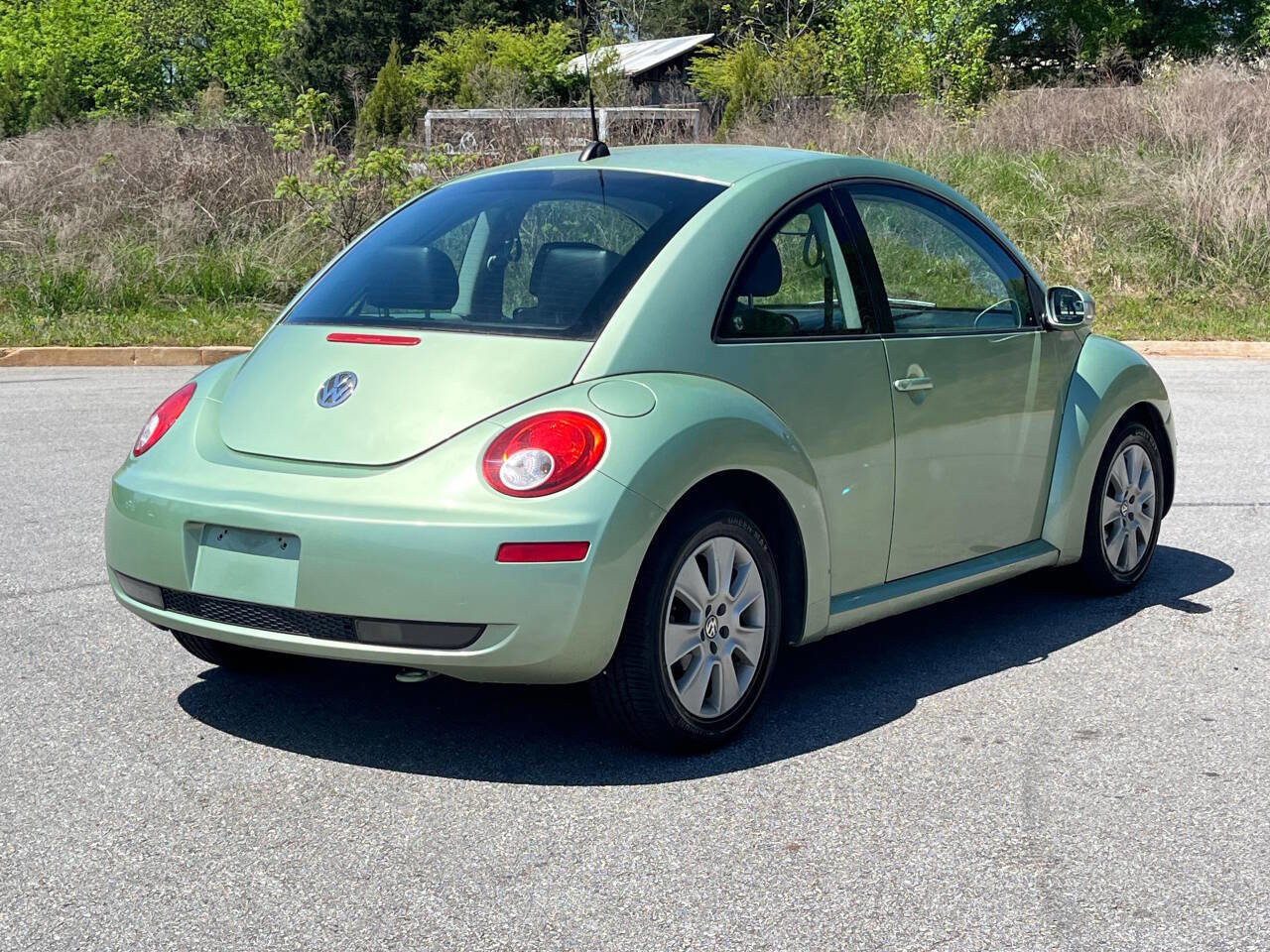 Used 2008 Volkswagen Beetle S FWD image 3