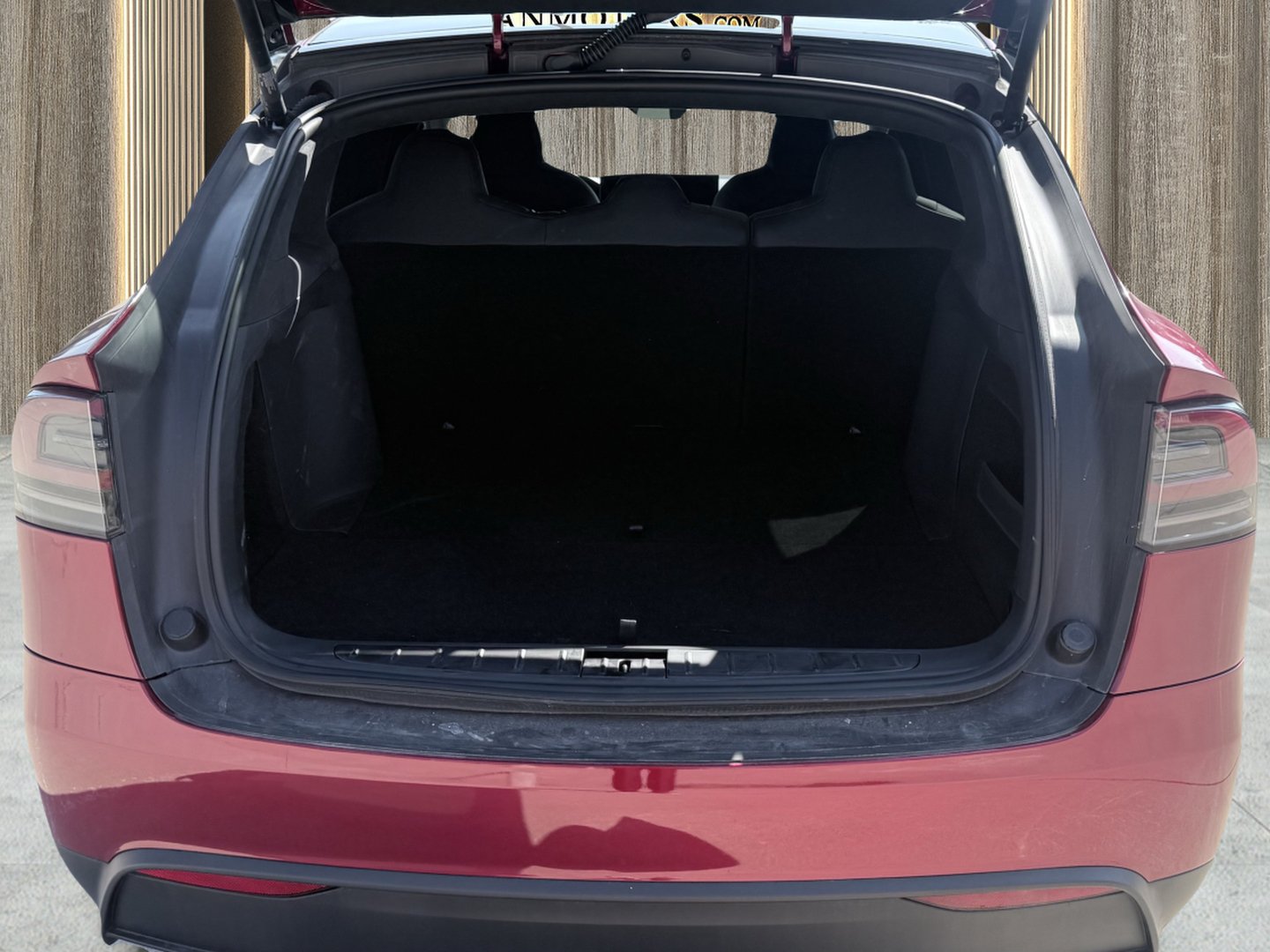 Used 2024 Tesla Model X AWD/4WD image 11