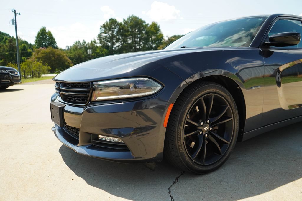 Used 2017 Dodge Charger R/T w/ Blacktop Package RWD image 17