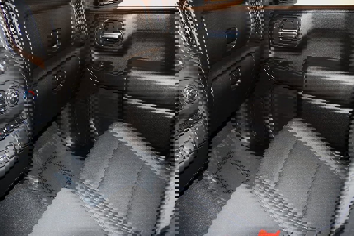 Used 2026 Chevrolet Silverado 2500 Custom w/ Custom Value Package image 49