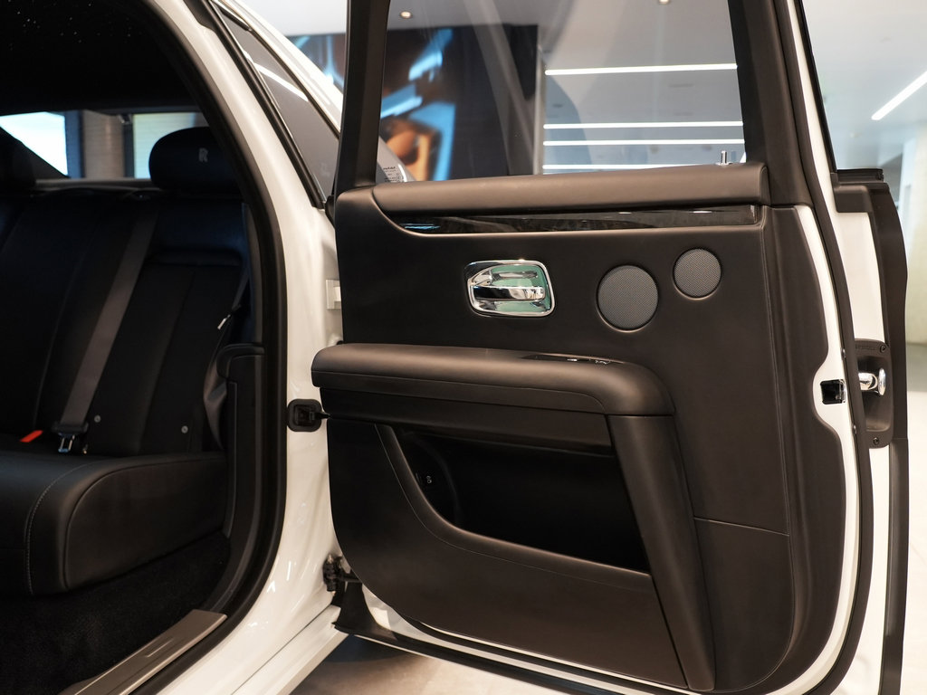 Certified 2022 Rolls-Royce Ghost image 24