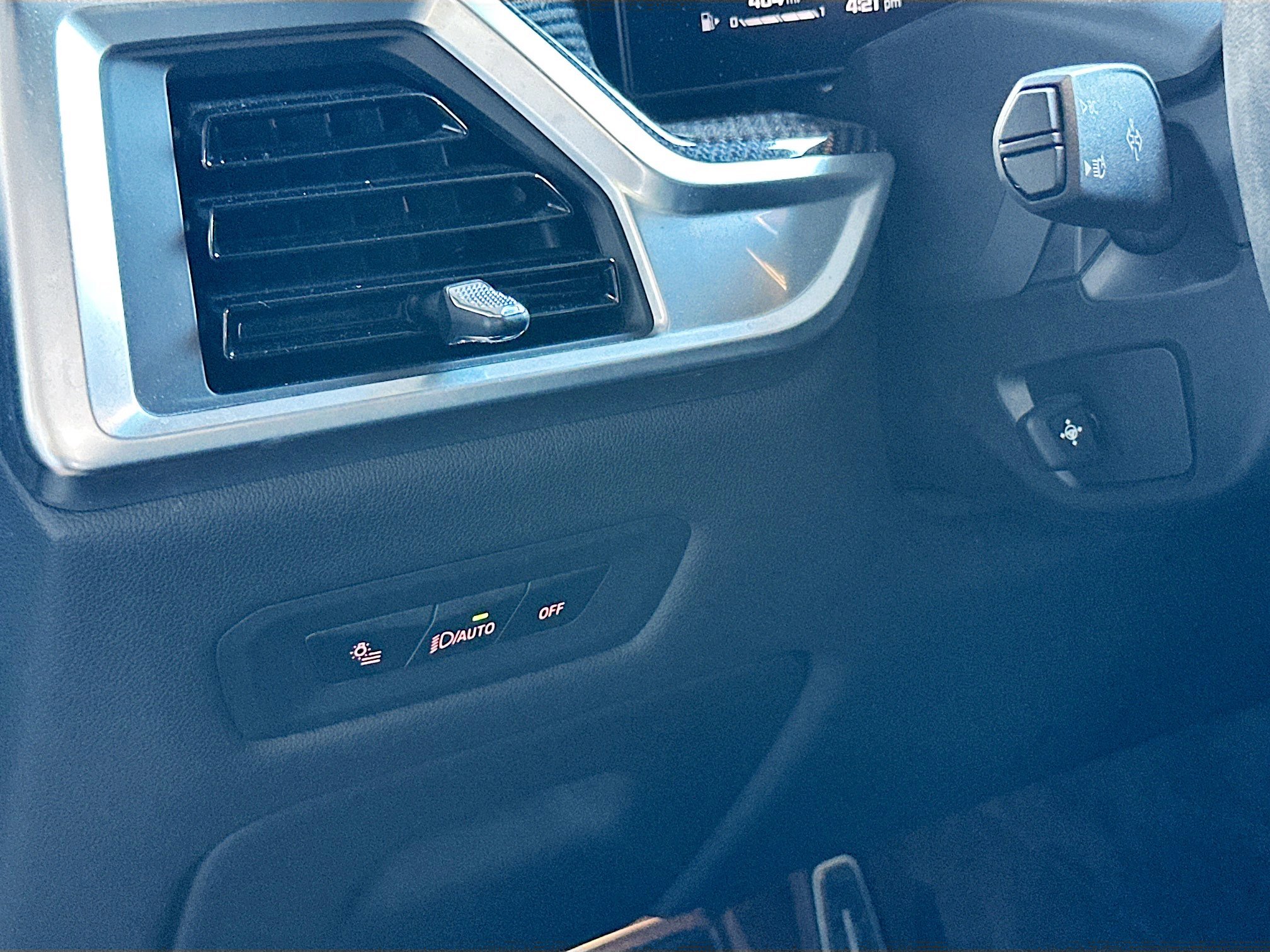 Used 2024 BMW X5 M60i image 10