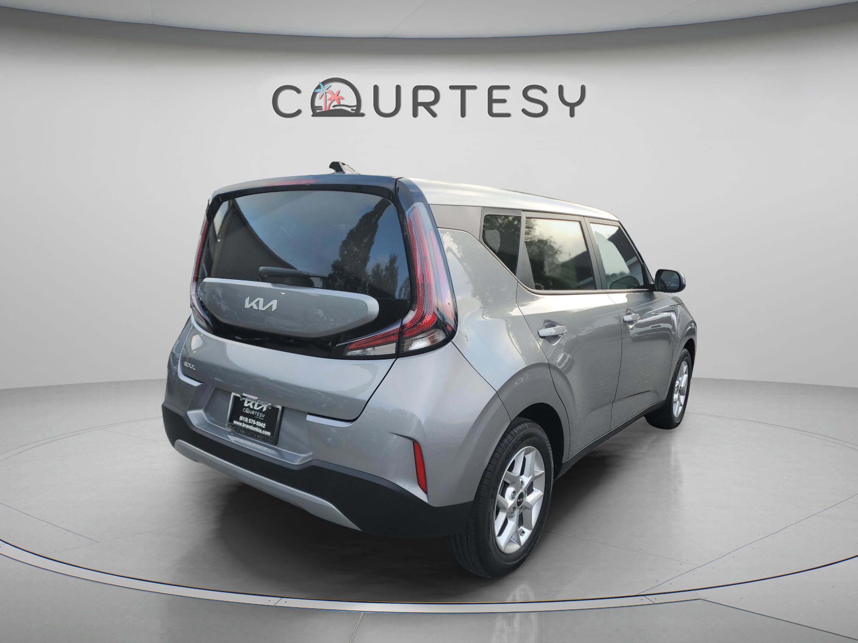 Certified 2024 Kia Soul LX w/ Option Group 015 FWD image 3