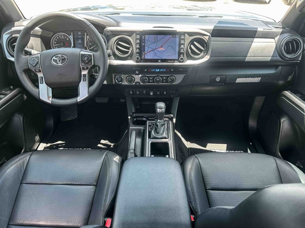 Used 2022 Toyota Tacoma Limited w/ Nightshade Package AWD/4WD image 11