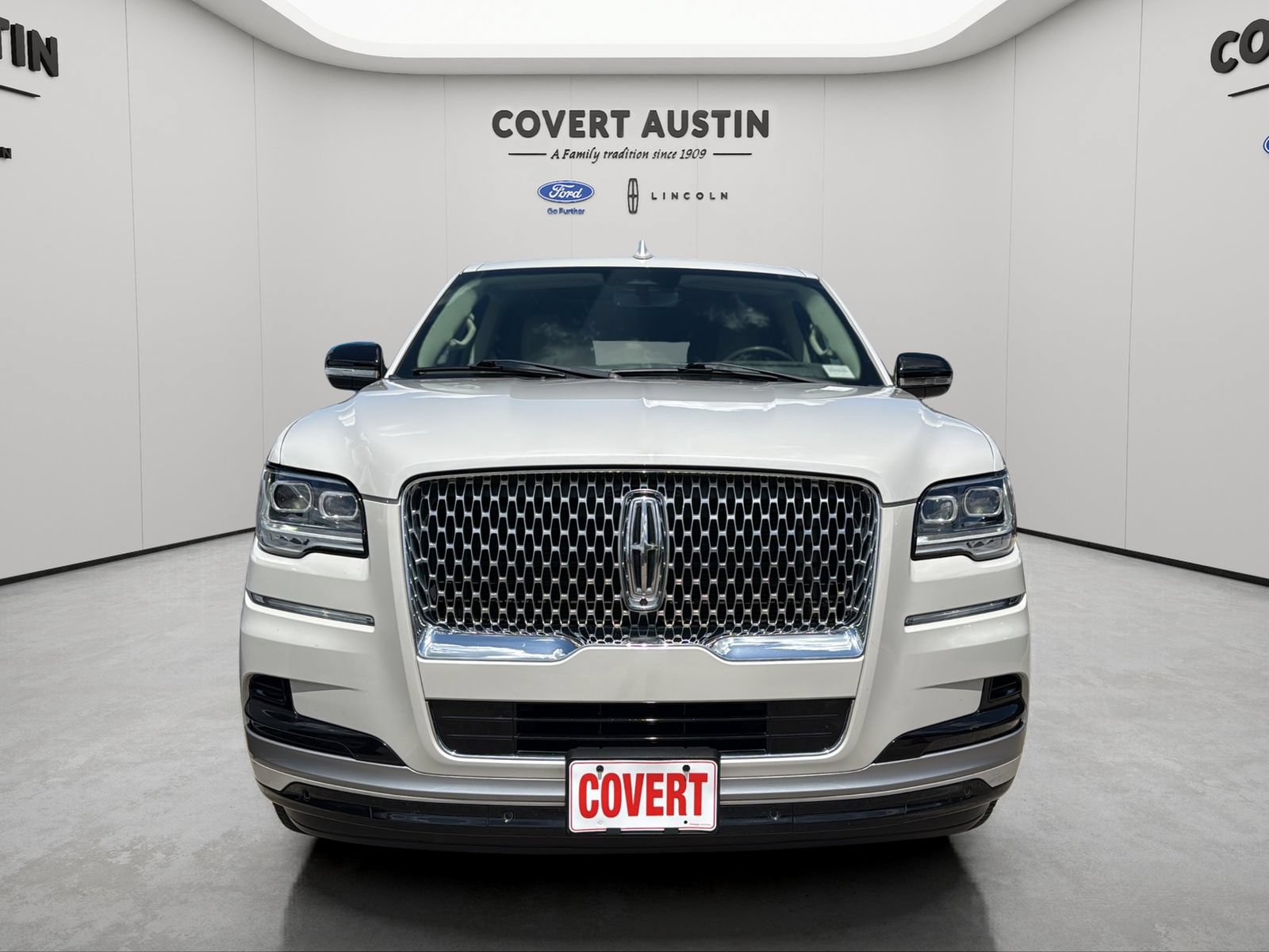 Used 2022 Lincoln Navigator L Reserve AWD/4WD image 8