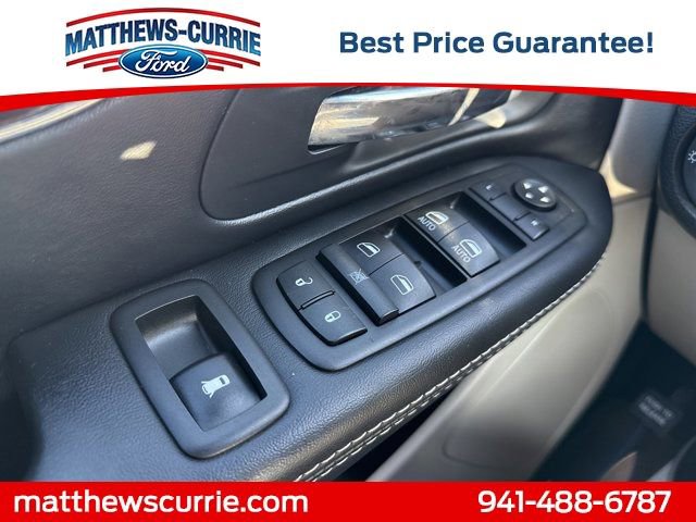 Used 2014 Dodge Grand Caravan SXT FWD image 24