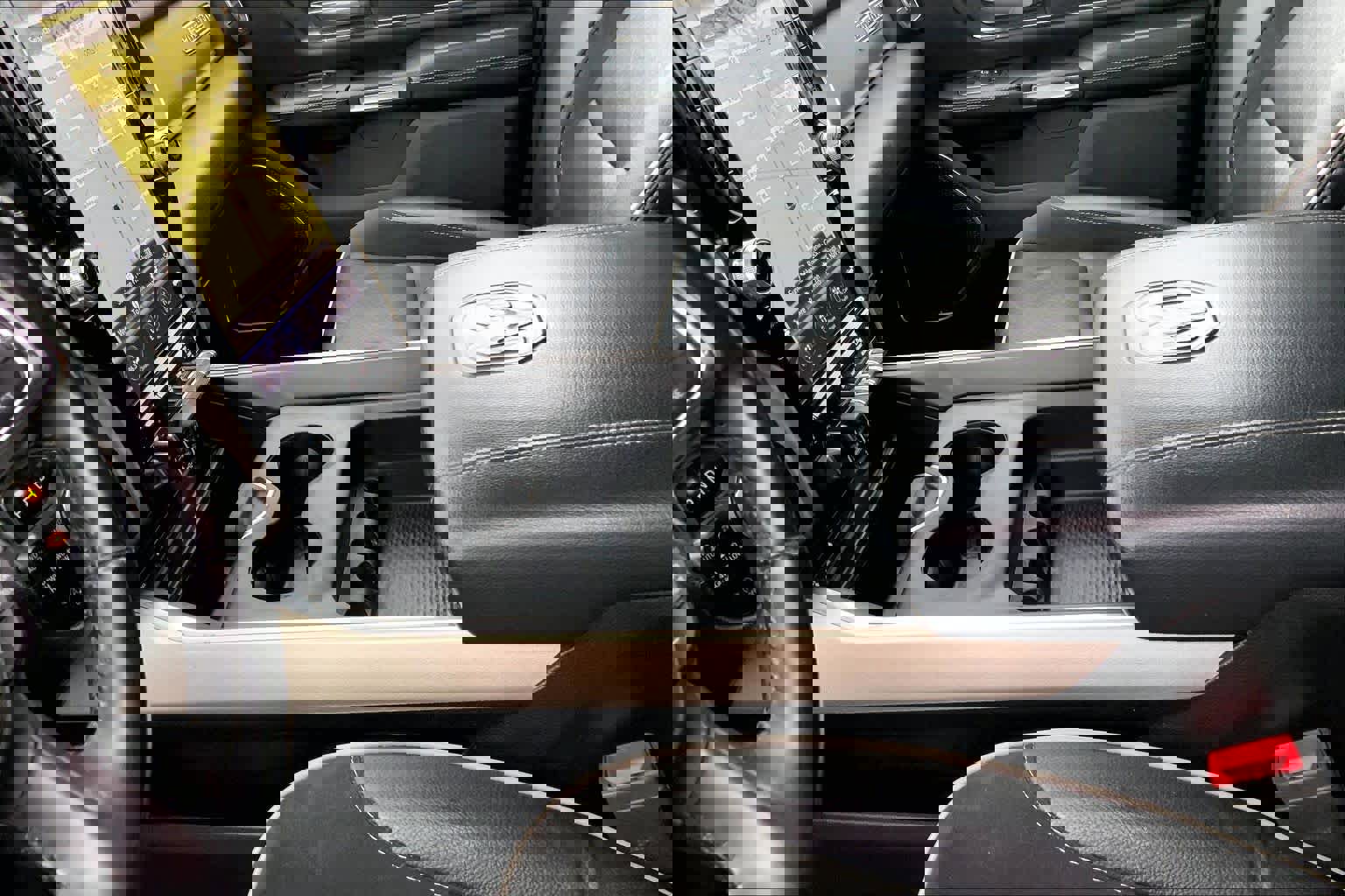 Used 2019 RAM 1500 Laramie image 13