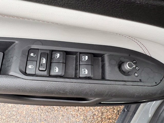 Used 2024 Jeep Compass Limited AWD/4WD image 20