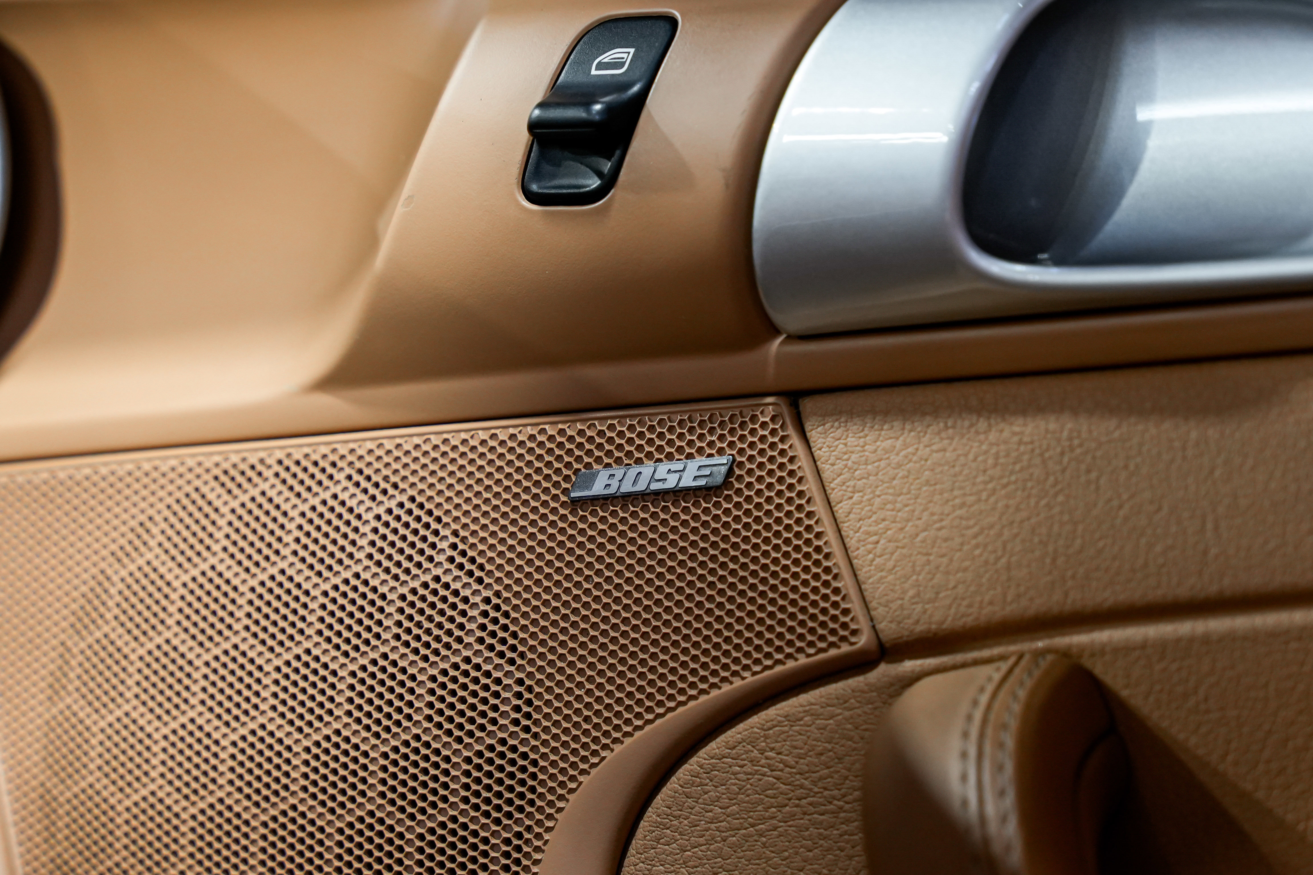 Used 2009 Porsche 911 Carrera 4 image 15