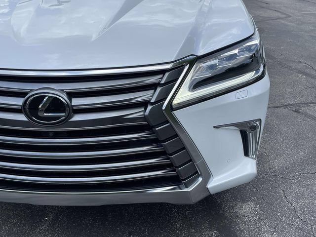 Used 2021 Lexus LX 570 4WD w/ Luxury Package image 7