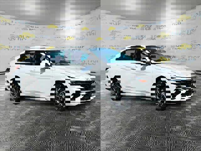 Used 2024 Hyundai Elantra SEL w/ Convenience Package