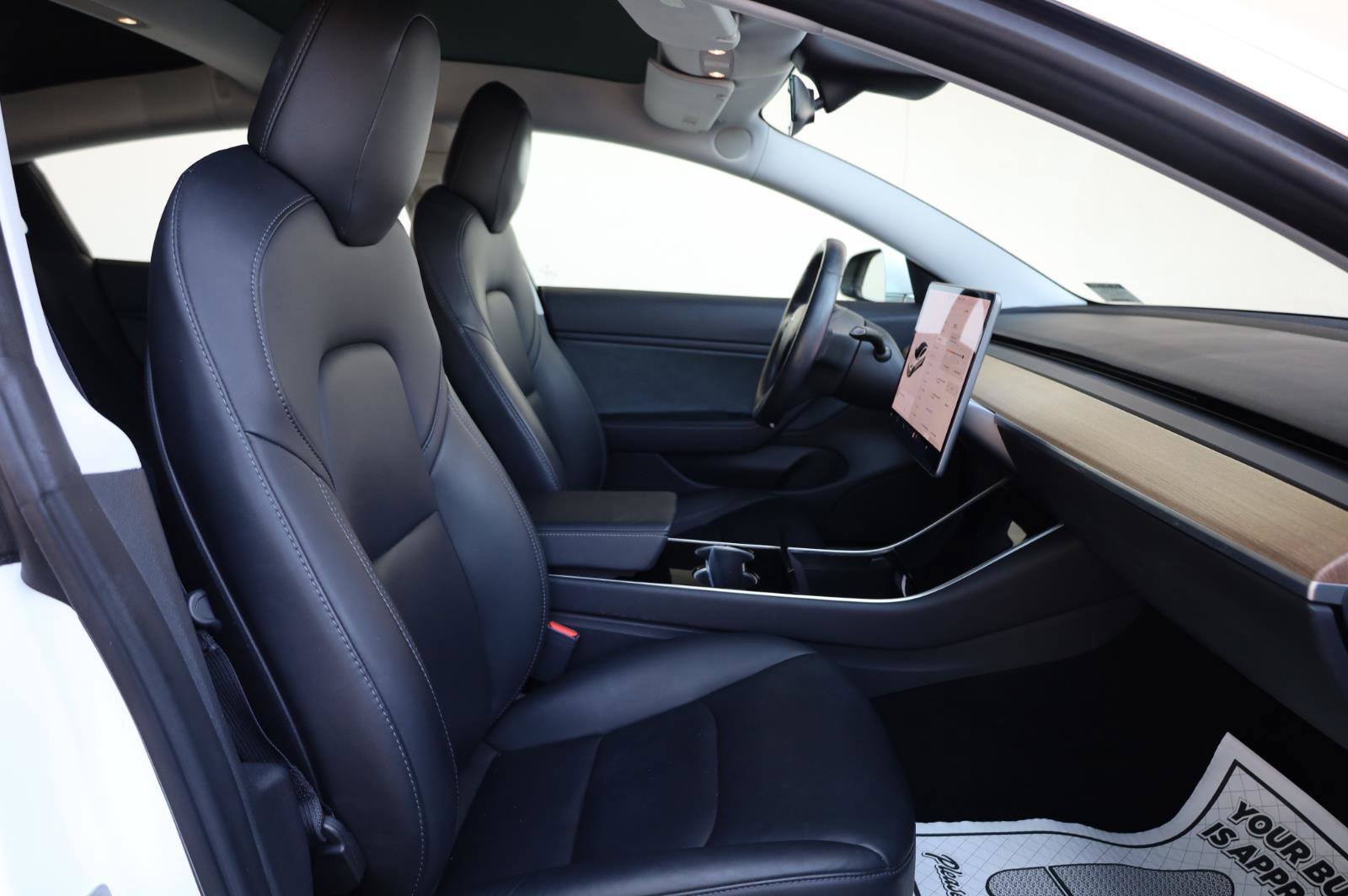 Used 2018 Tesla Model 3 Mid Range RWD image 28