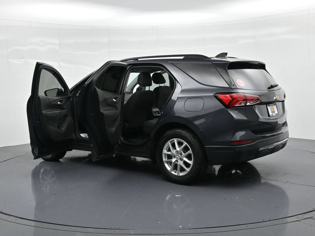 Used 2023 Chevrolet Equinox LT AWD/4WD image 22