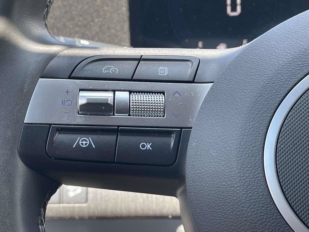 Used 2024 Hyundai Kona SEL AWD/4WD image 27