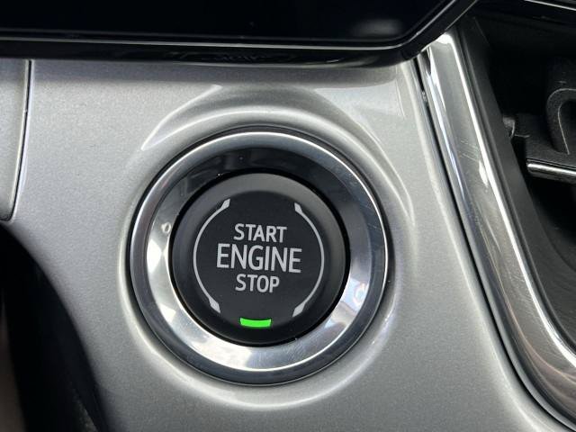 New 2026 Chevrolet Trax LT w/ LT Convenience Package FWD image 16